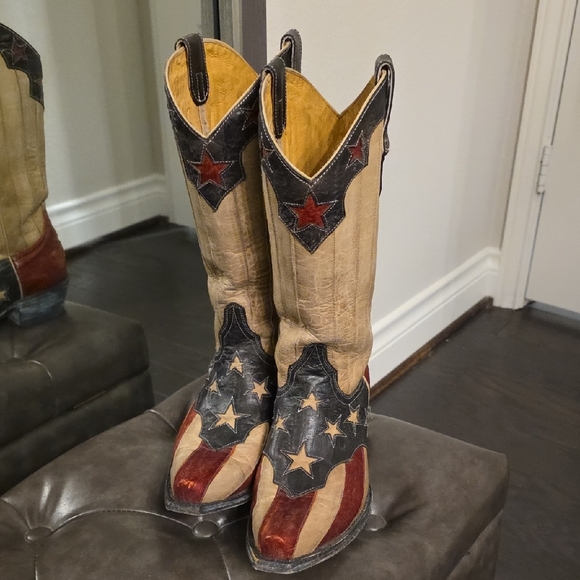 Old Gringo Red, Blue, and Cream Star Ankle Boots - Picture 9 of 16